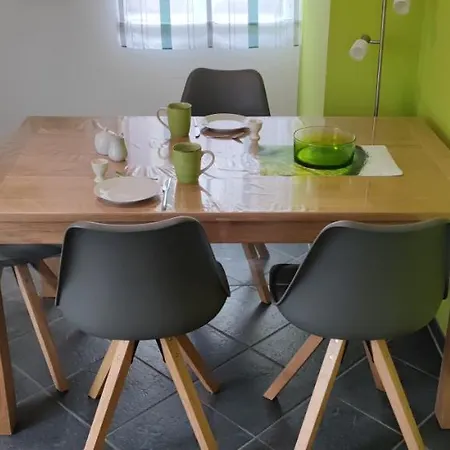 Maria Laach Διαμέρισμα Glees