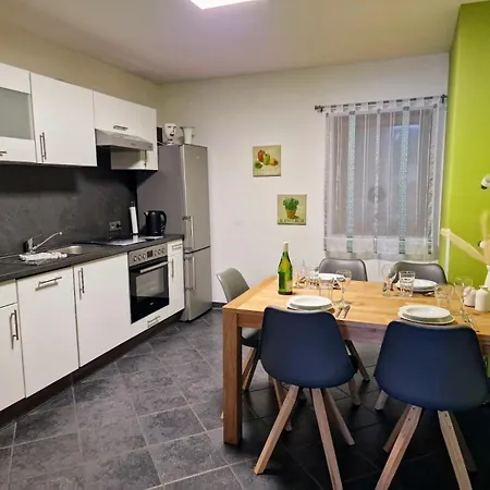 Maria Laach Apartment *